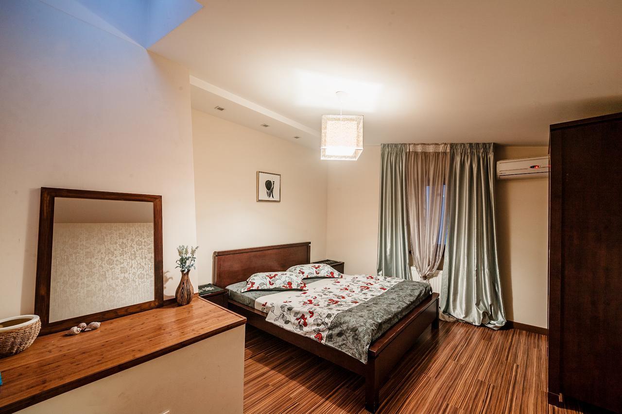 Deribasovskaya Tsentr Apartment โอเดสซา ภายนอก รูปภาพ